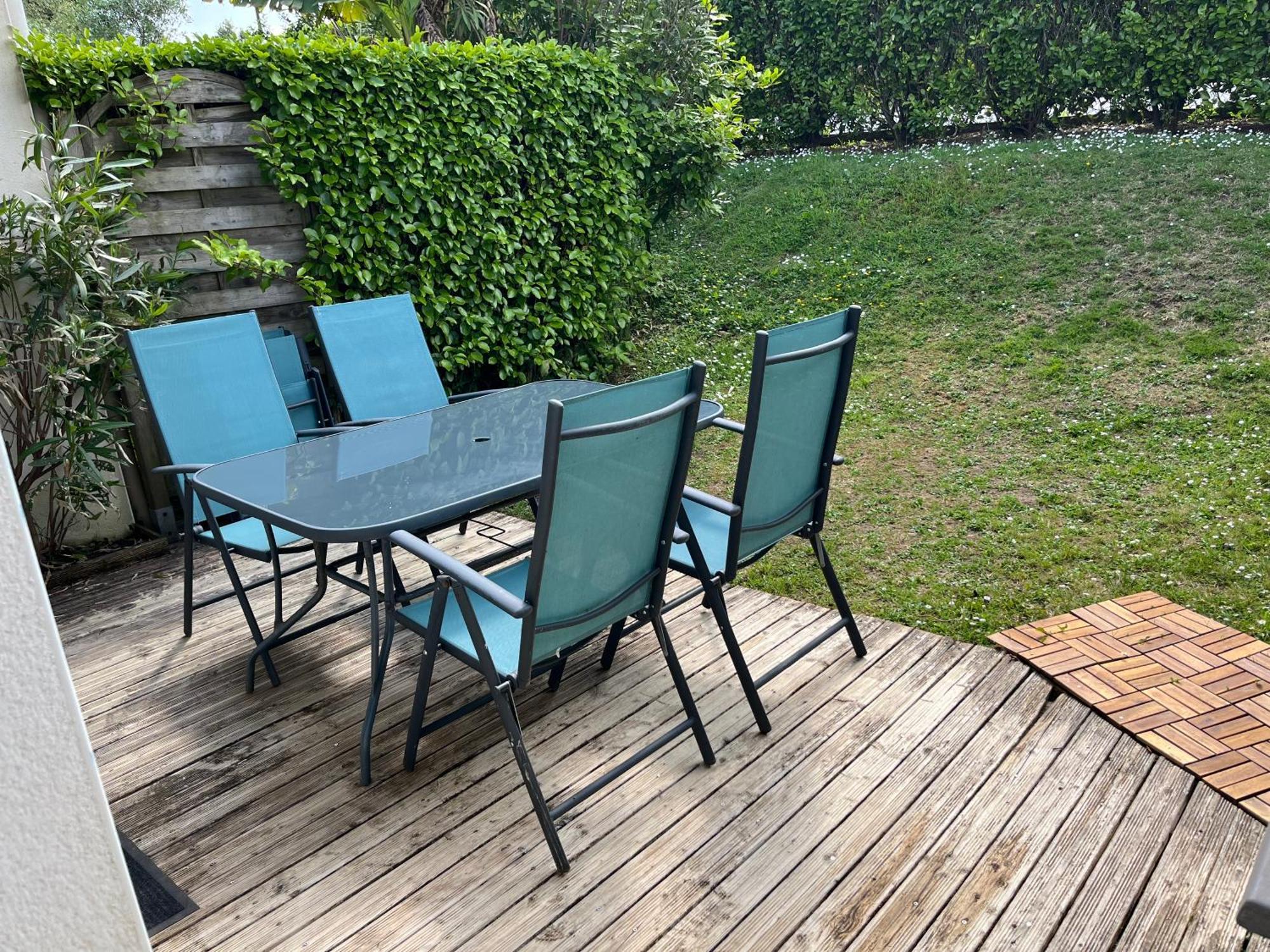 Appartement + Jardin フエナン エクステリア 写真